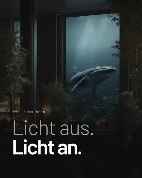 Feed-Kachel: Derselbe Raum in zwei Hälften, links die Wand dunkel, rechts leuchtet ein Wal, darüber „Licht aus. Licht an."